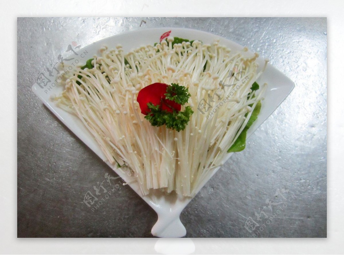 火锅涮菜金针菇图片
