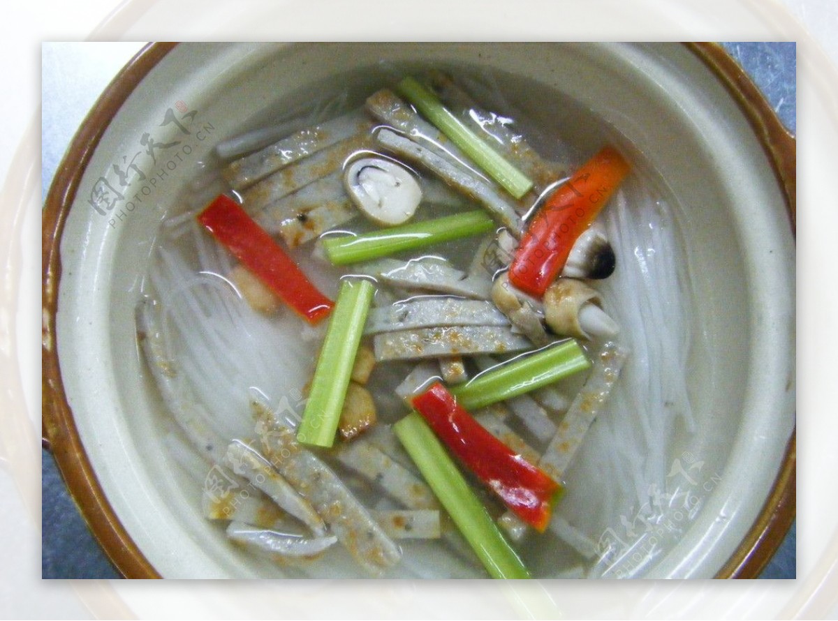 萝卜丝煮鱼崧图片