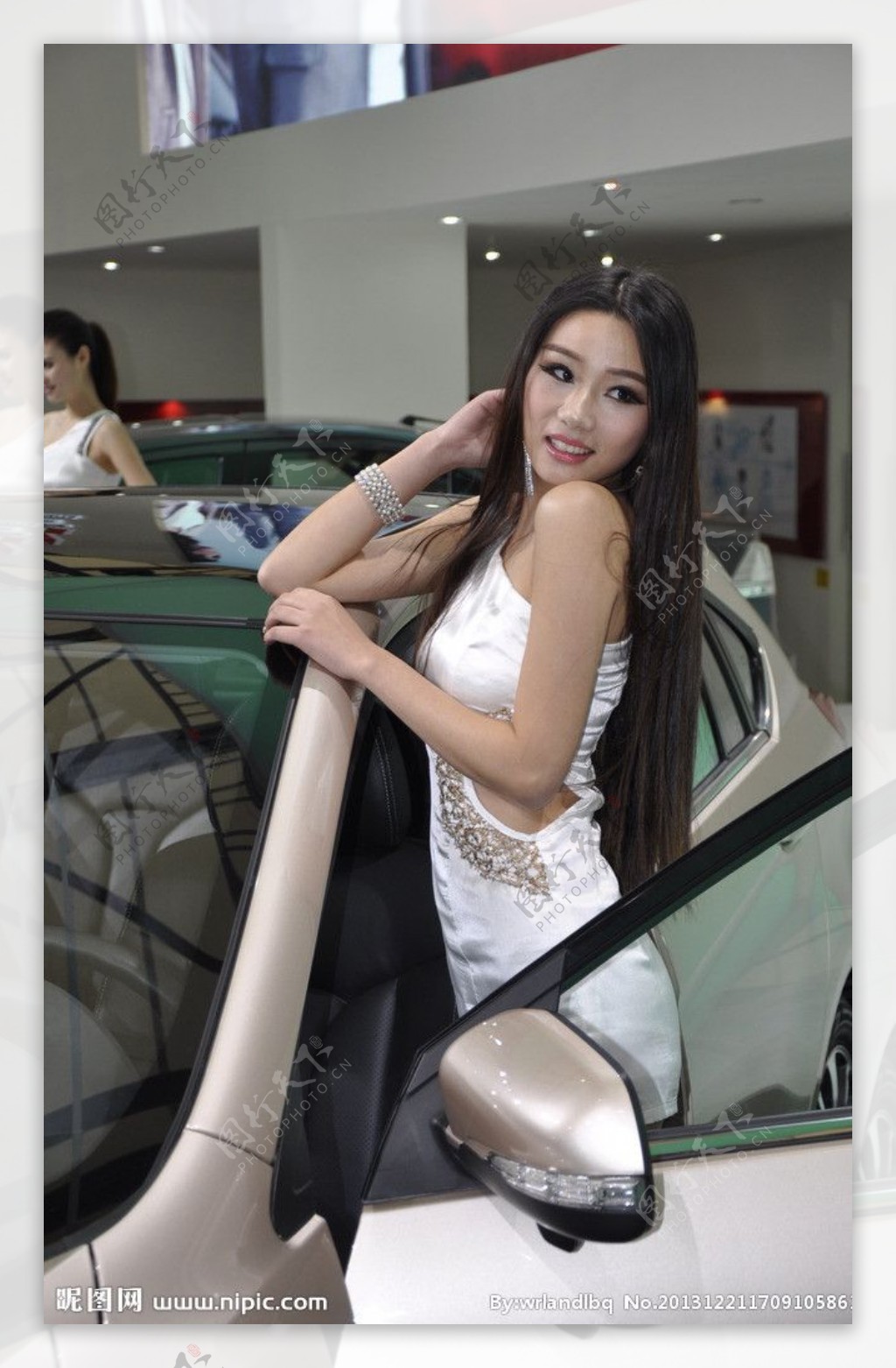 2013上海车展模特图片