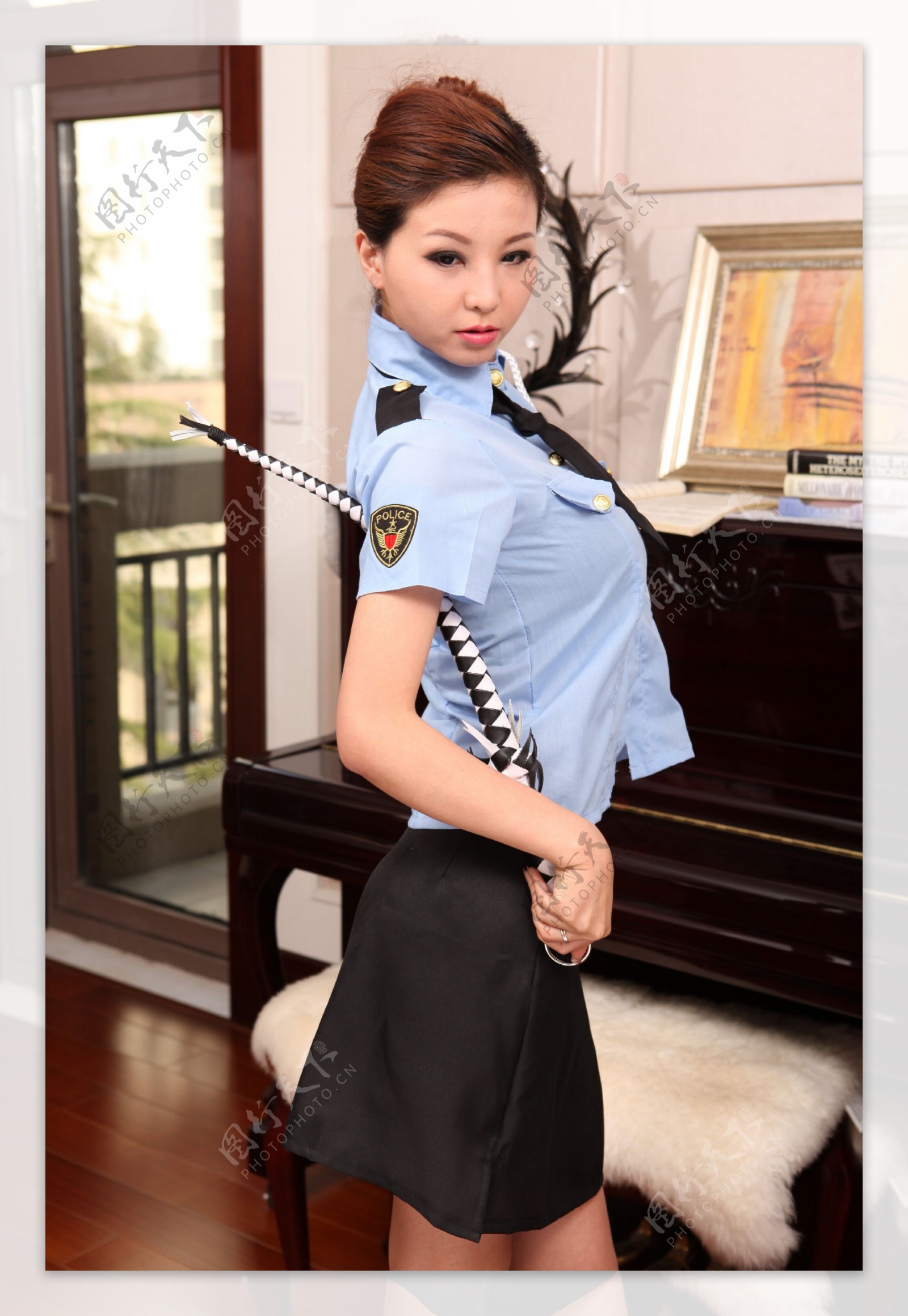 美女警察图片