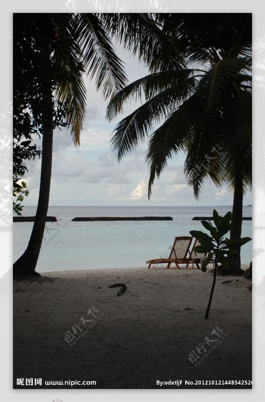 椰子岛海边图片
