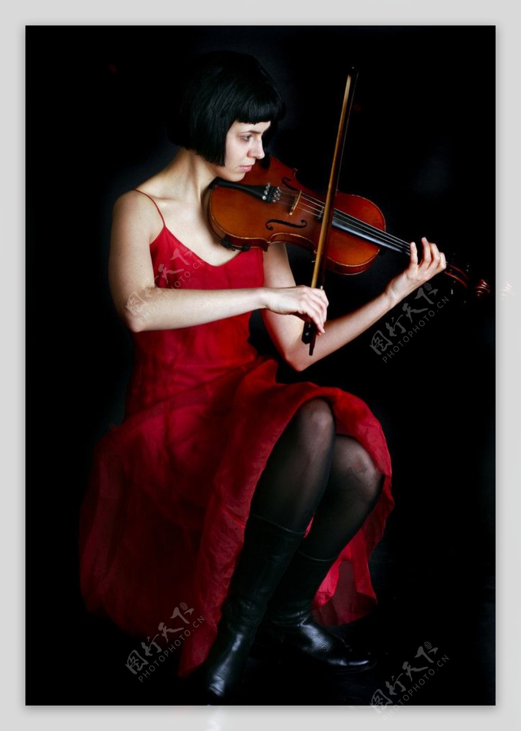 美女与小提琴图片