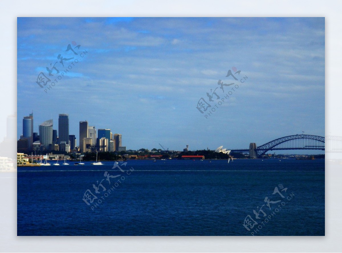 蓝色的悉尼湾图片