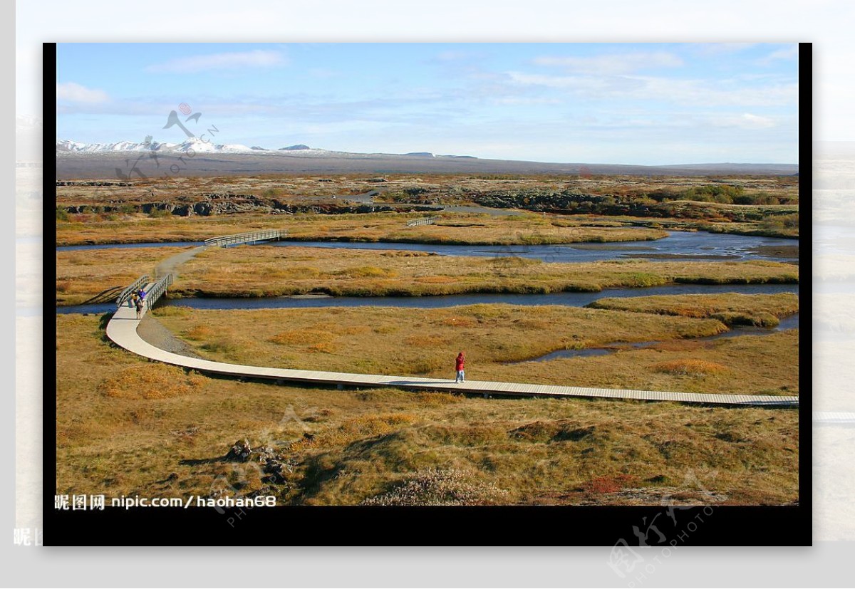 洼地木板小路冰岛图片