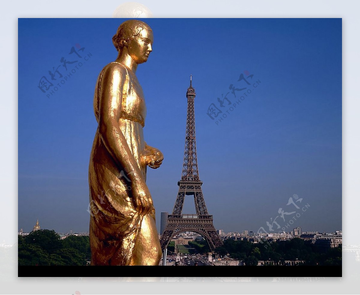 法国巴黎埃菲尔铁塔自由女神铜像摄影图图片