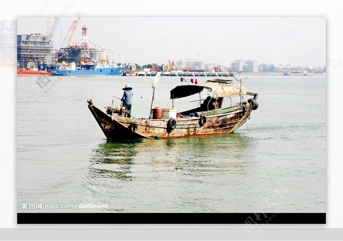 海港渔船图片