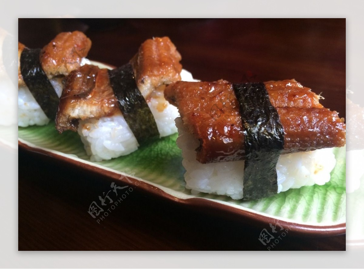 鳗鱼寿司,鳗鱼寿司的家常做法 - 美食杰鳗鱼寿司做法大全