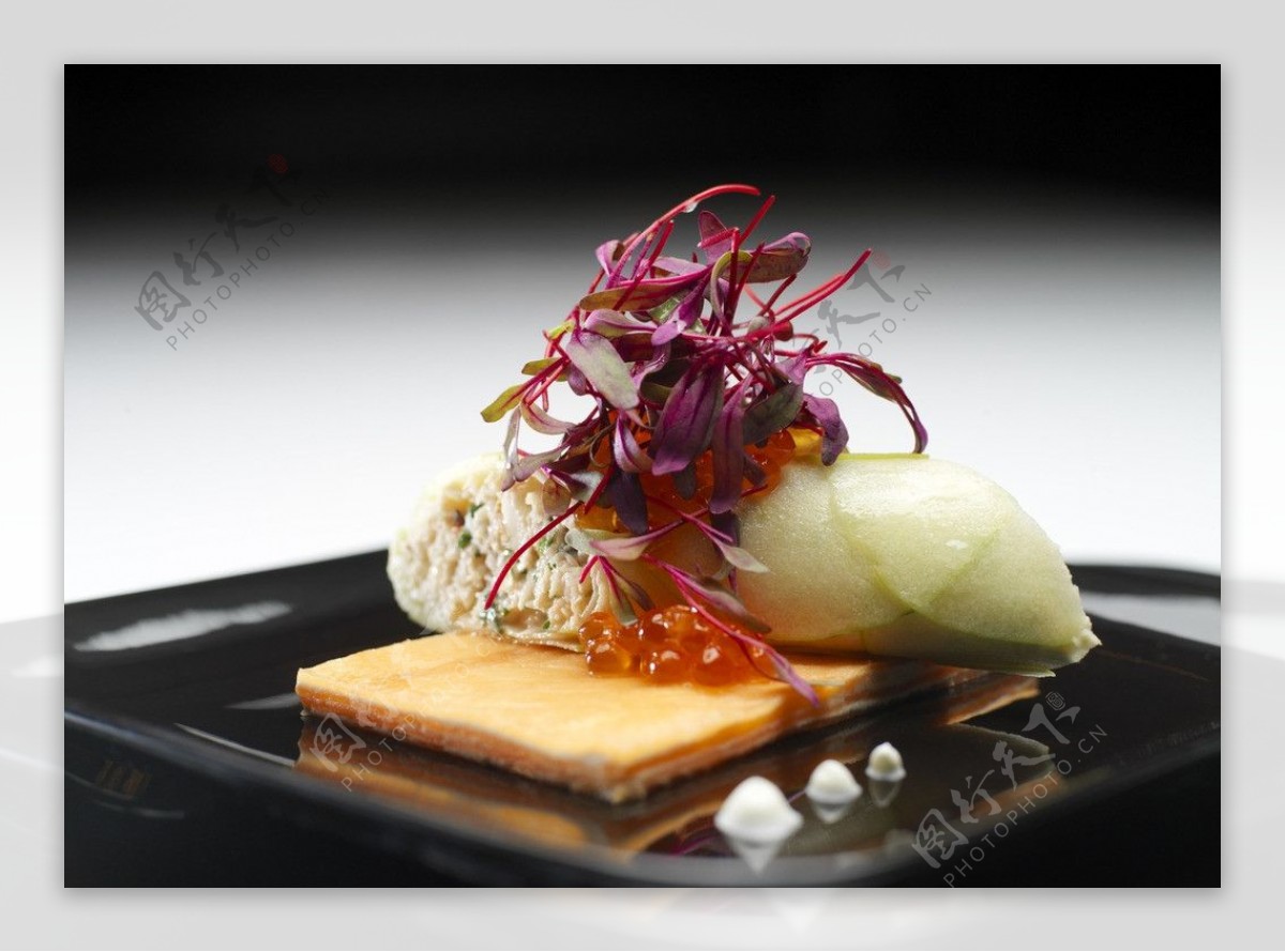 北极虾肉卷配瑞士芝士图片
