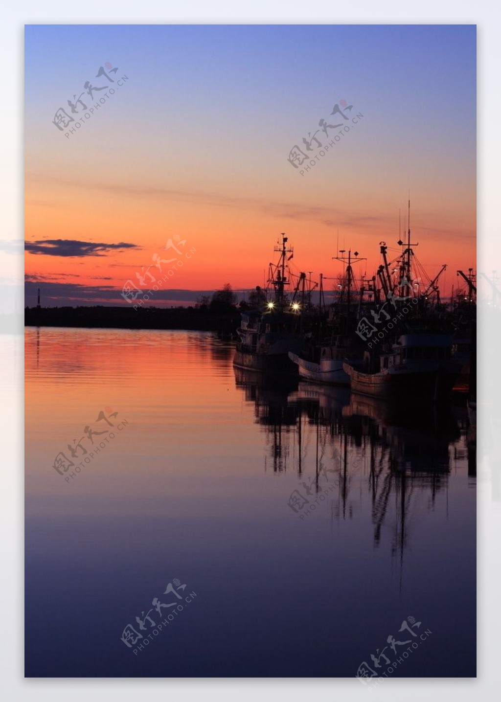 海港夕阳图片