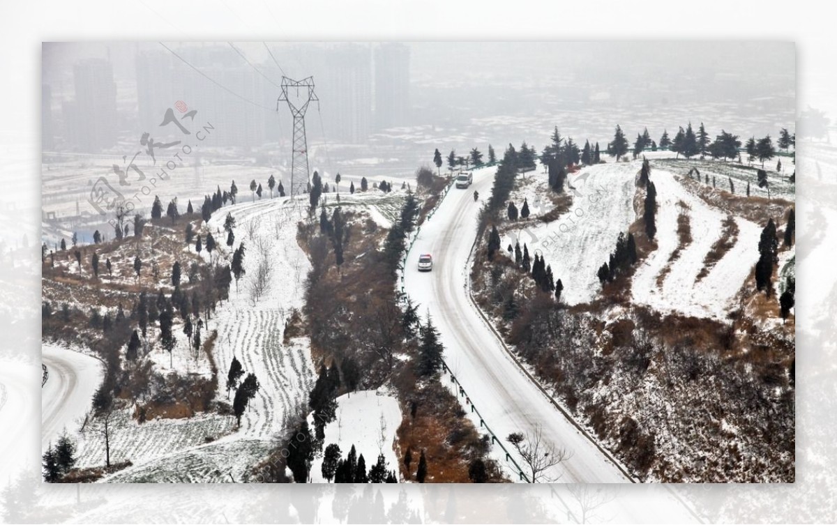 风雪龙尾坡图片