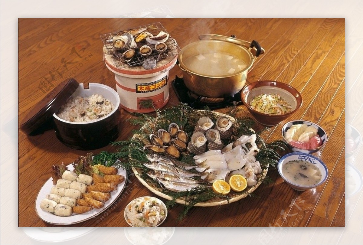 日本料理海鲜火锅图片