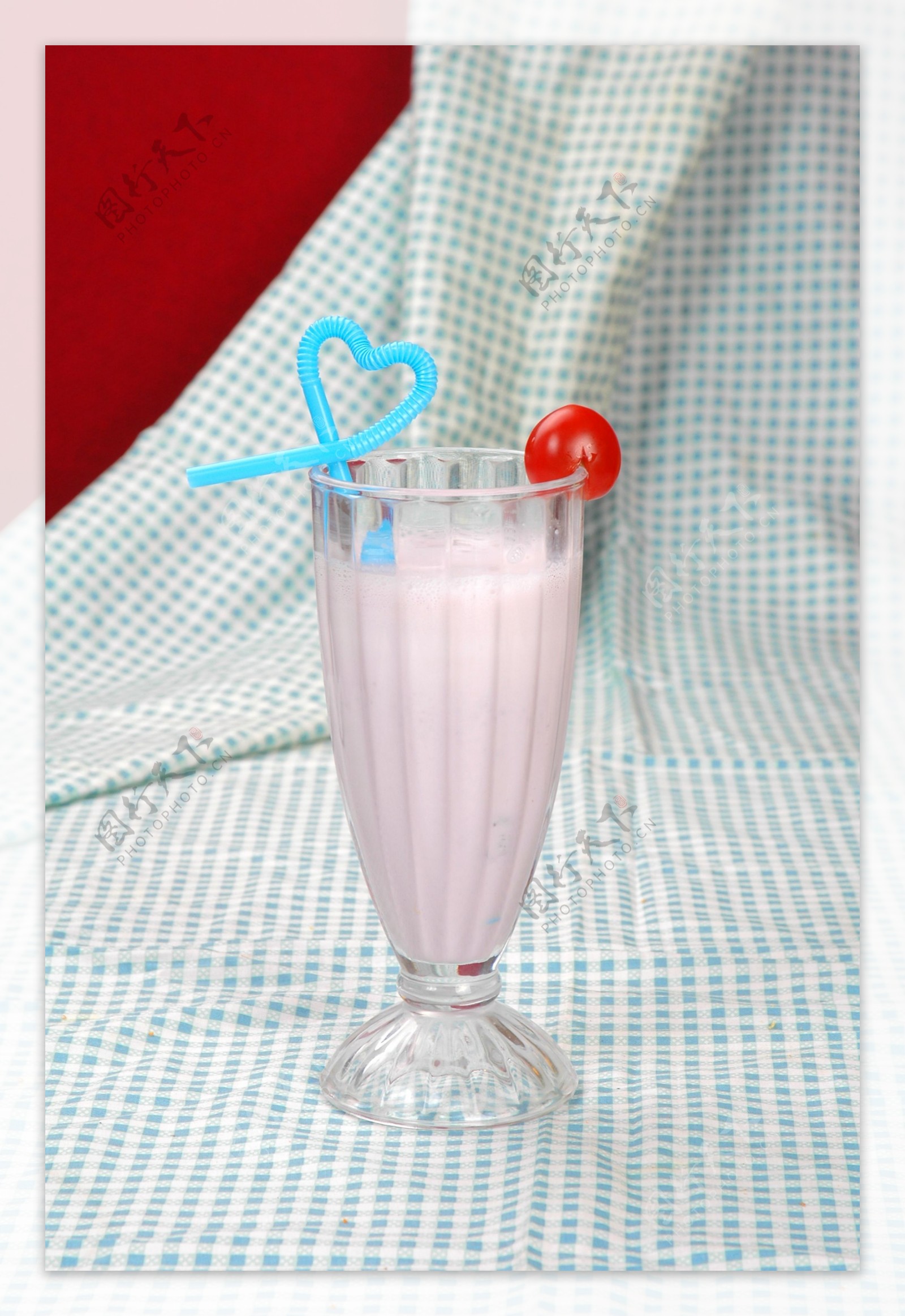 蓝莓奶昔图片