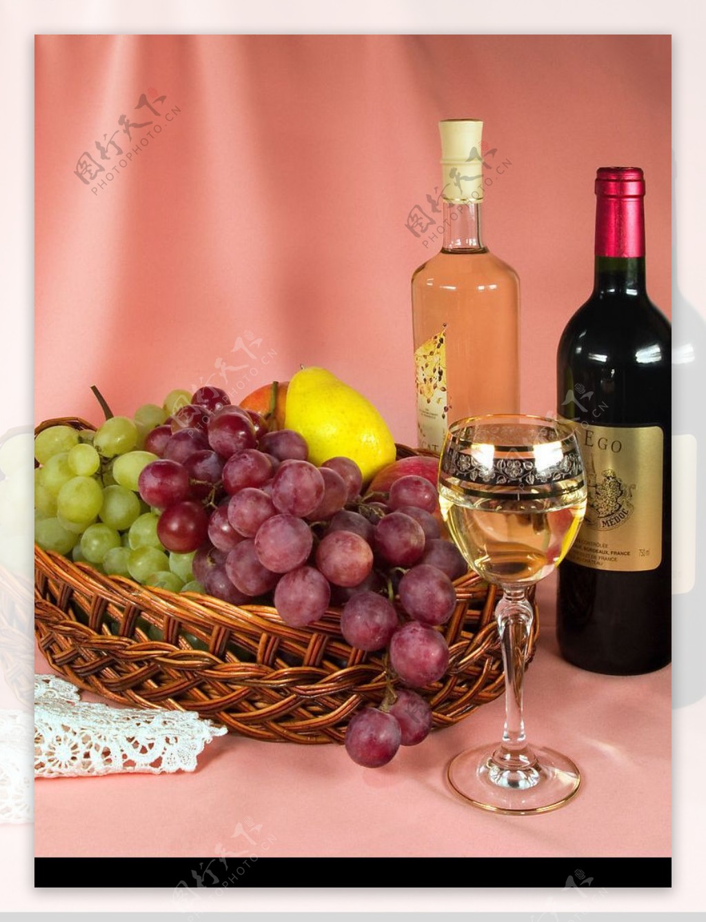 美酒与葡萄图片
