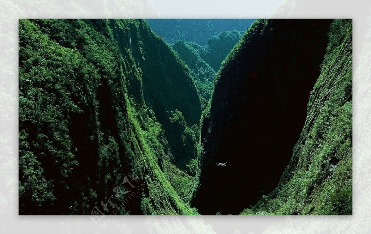 留尼旺岛峡谷图片