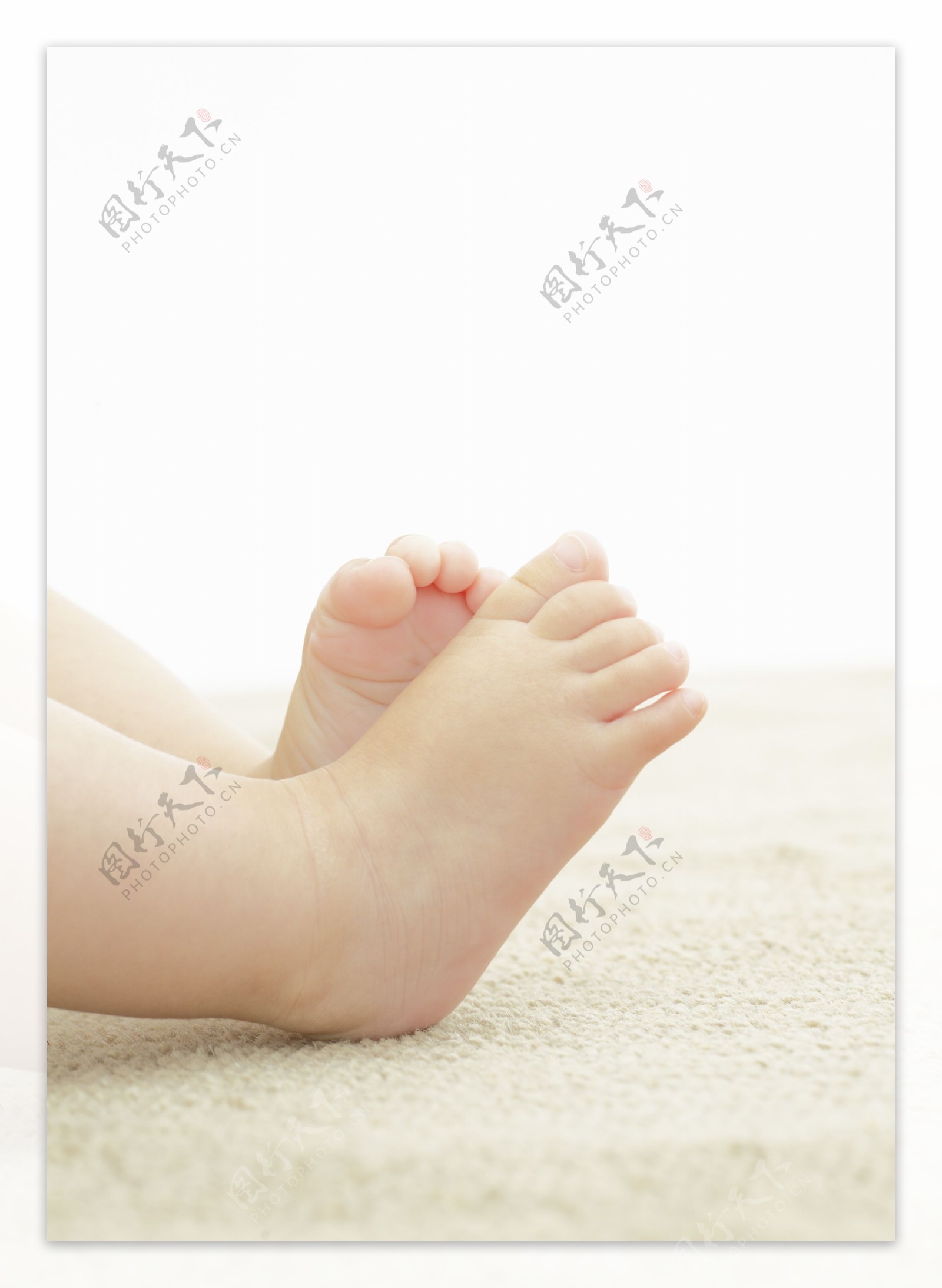 婴儿宝宝小脚图片