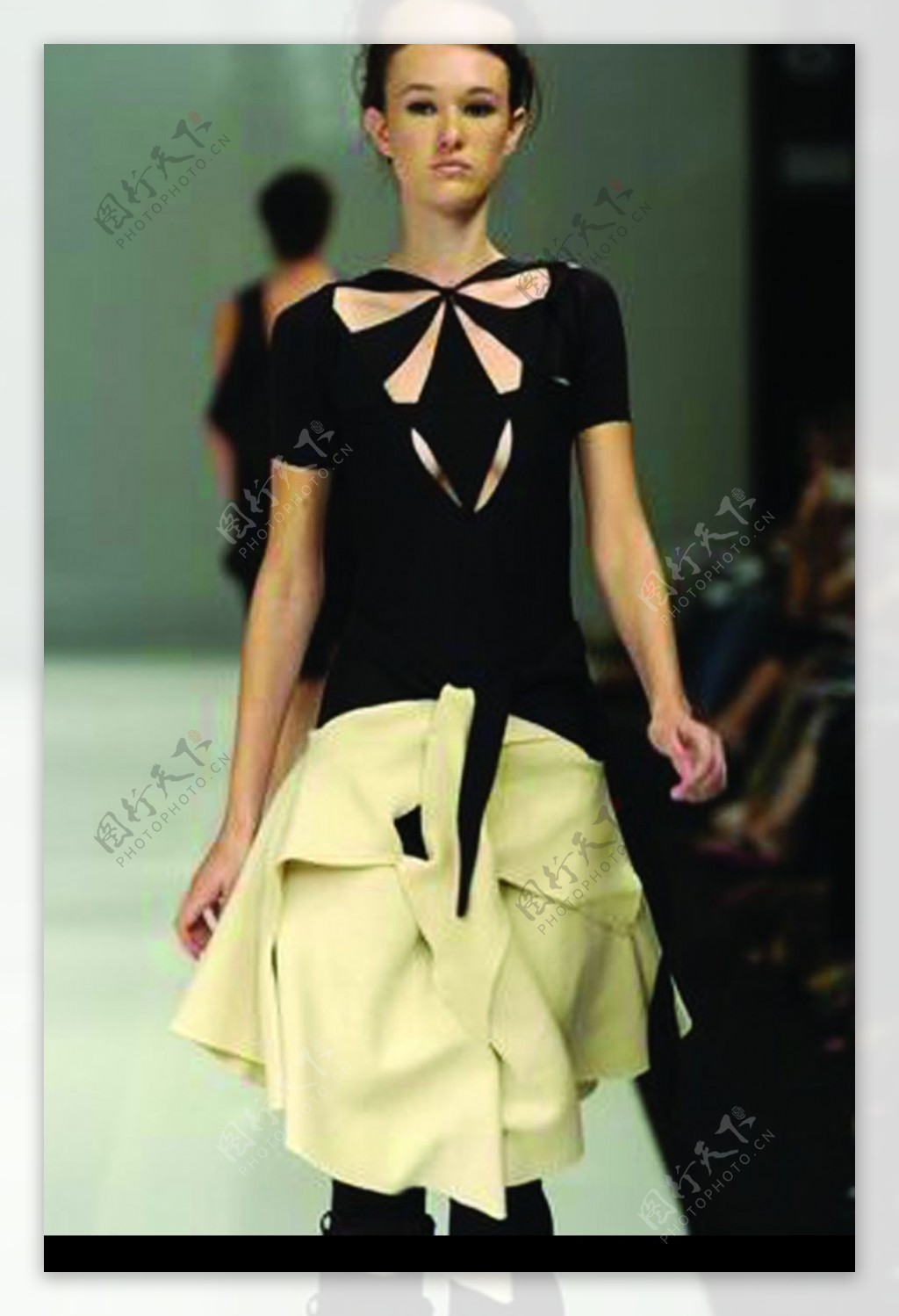 里约热内卢2004女装秋冬新品发布会0072