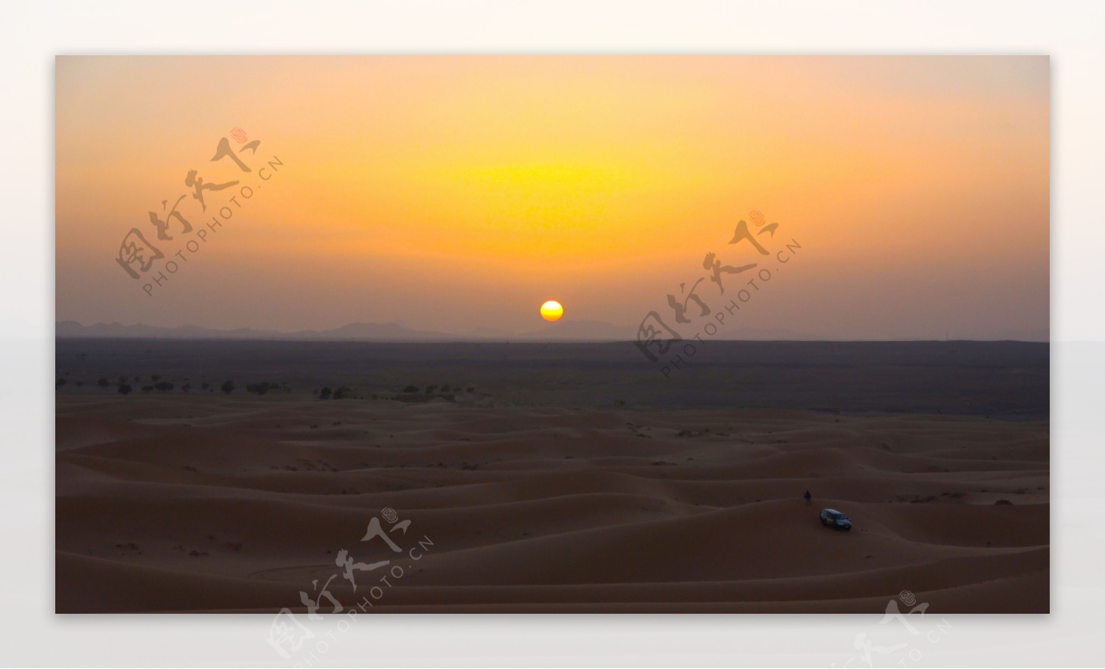 大漠日落