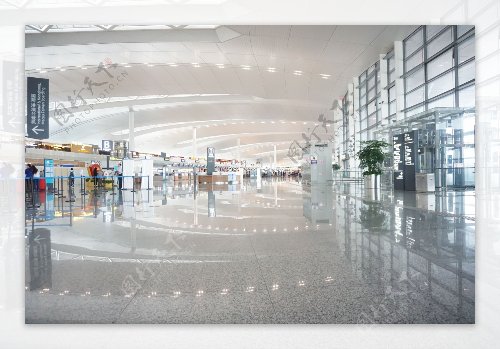南京禄口国际机场T1航站楼实景靓图，快来戳！_新华报业网