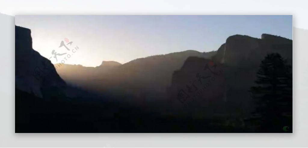 群山之间的日出标清实拍视频素材