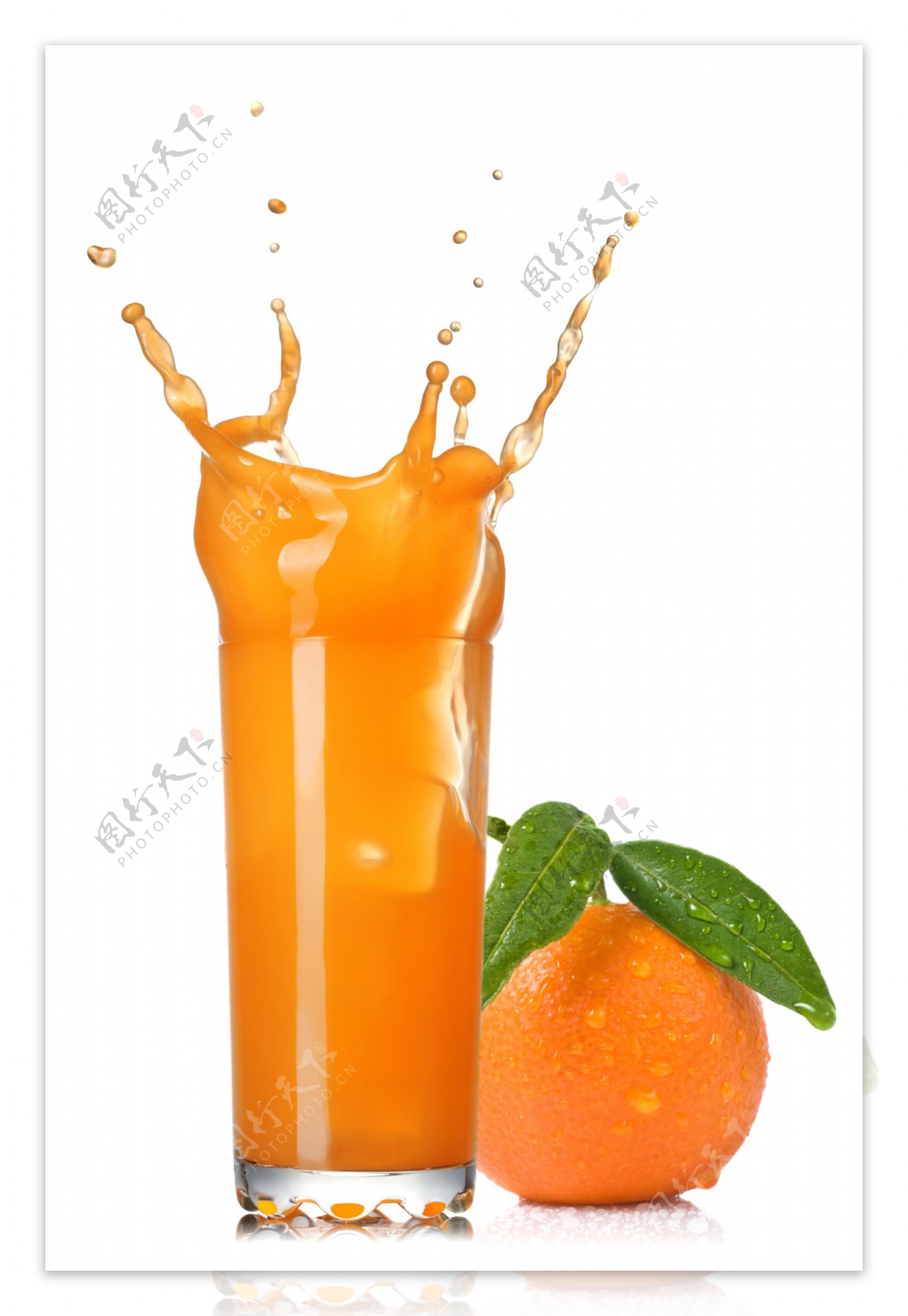 橙汁和新鲜橙子图片
