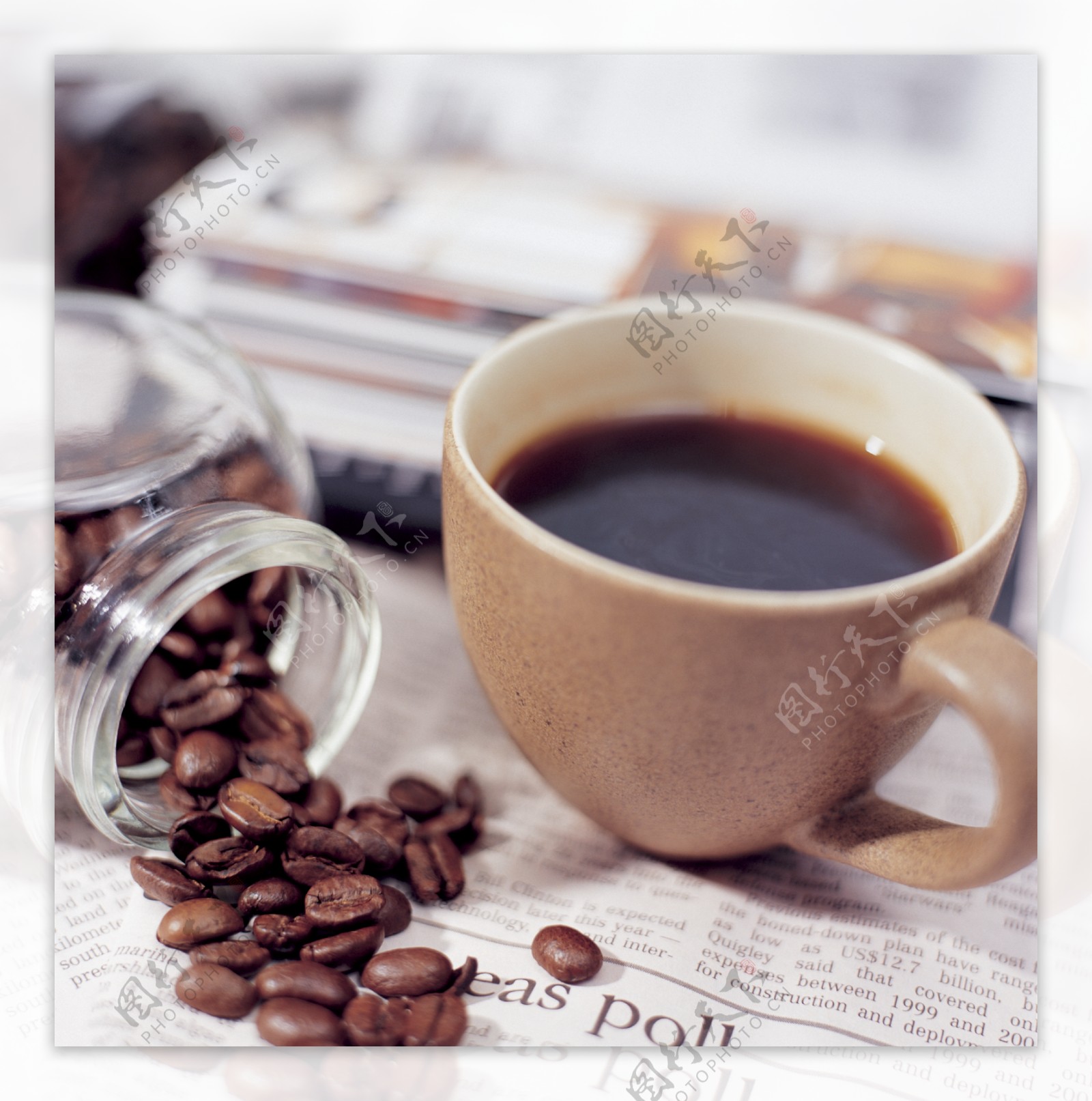 咖啡豆与咖啡特写图片图片