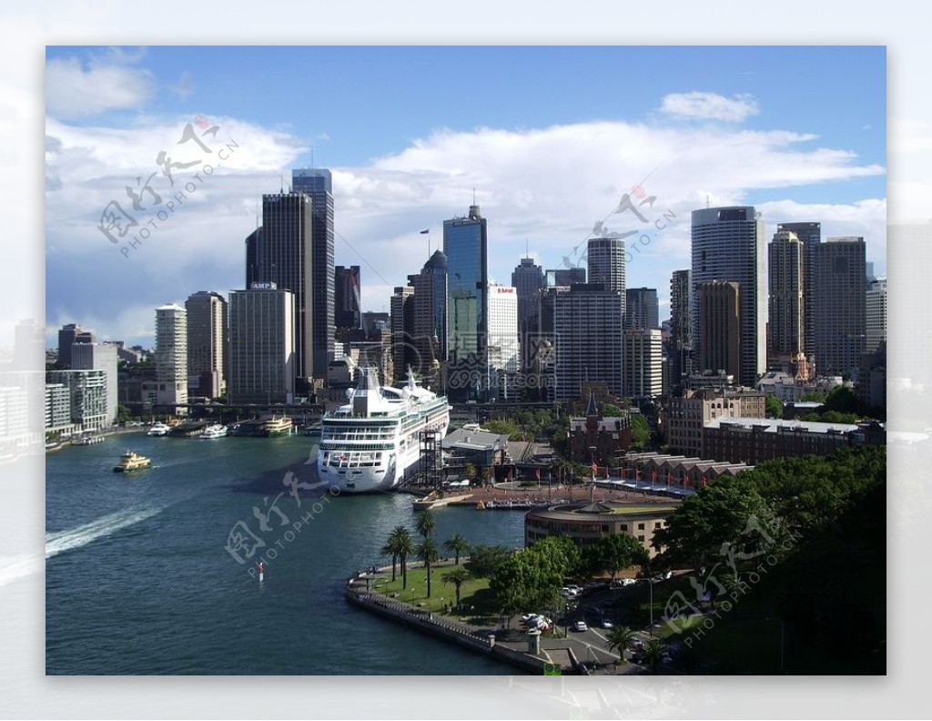 悉尼里的海港
