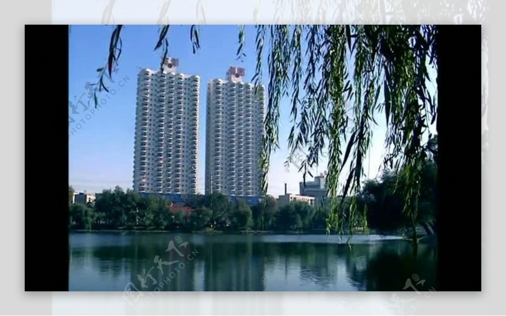 湖水高楼视频素材图片