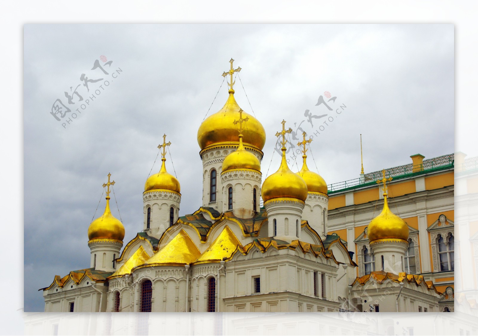 俄罗斯金顶教堂图片