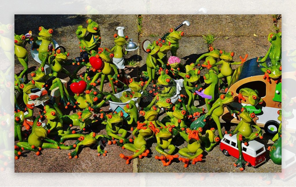 一群绿色的青蛙