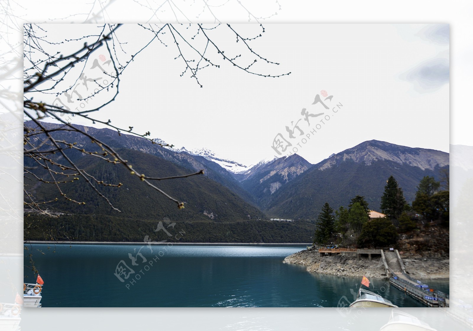 西藏巴松错风景