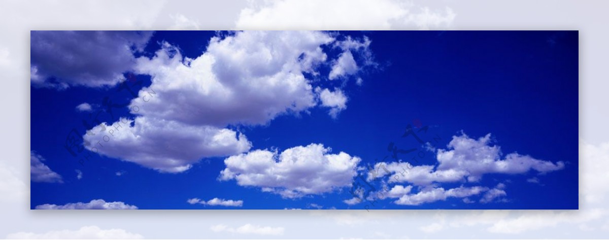 蓝天白云宽幅风景图片