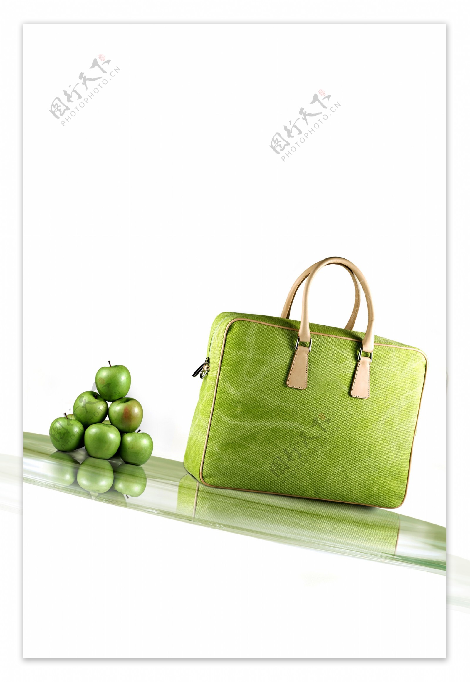 商务绿色手提包图片
