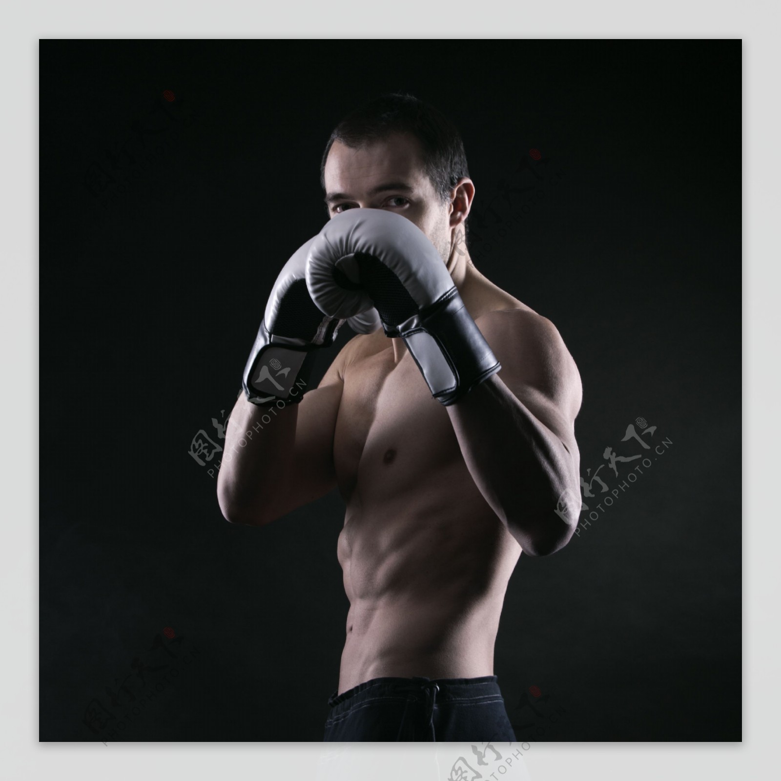 男子拳击手图片
