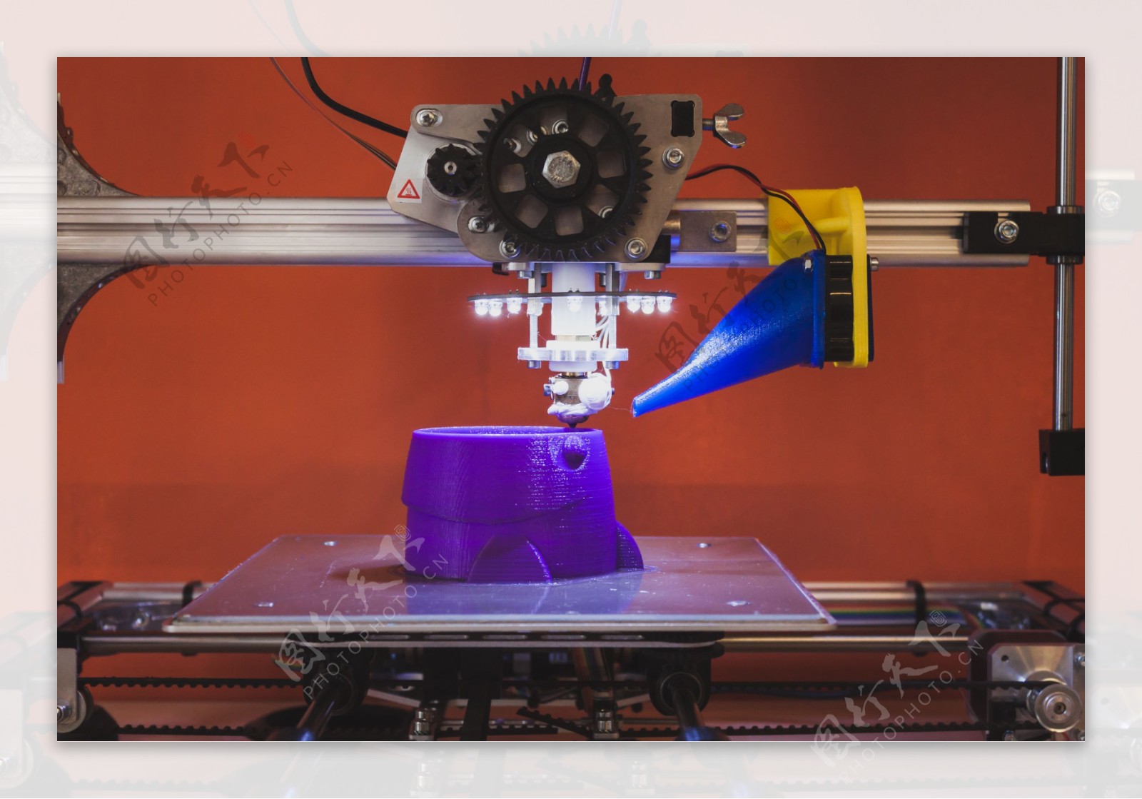 正在工作的3D打印机图片
