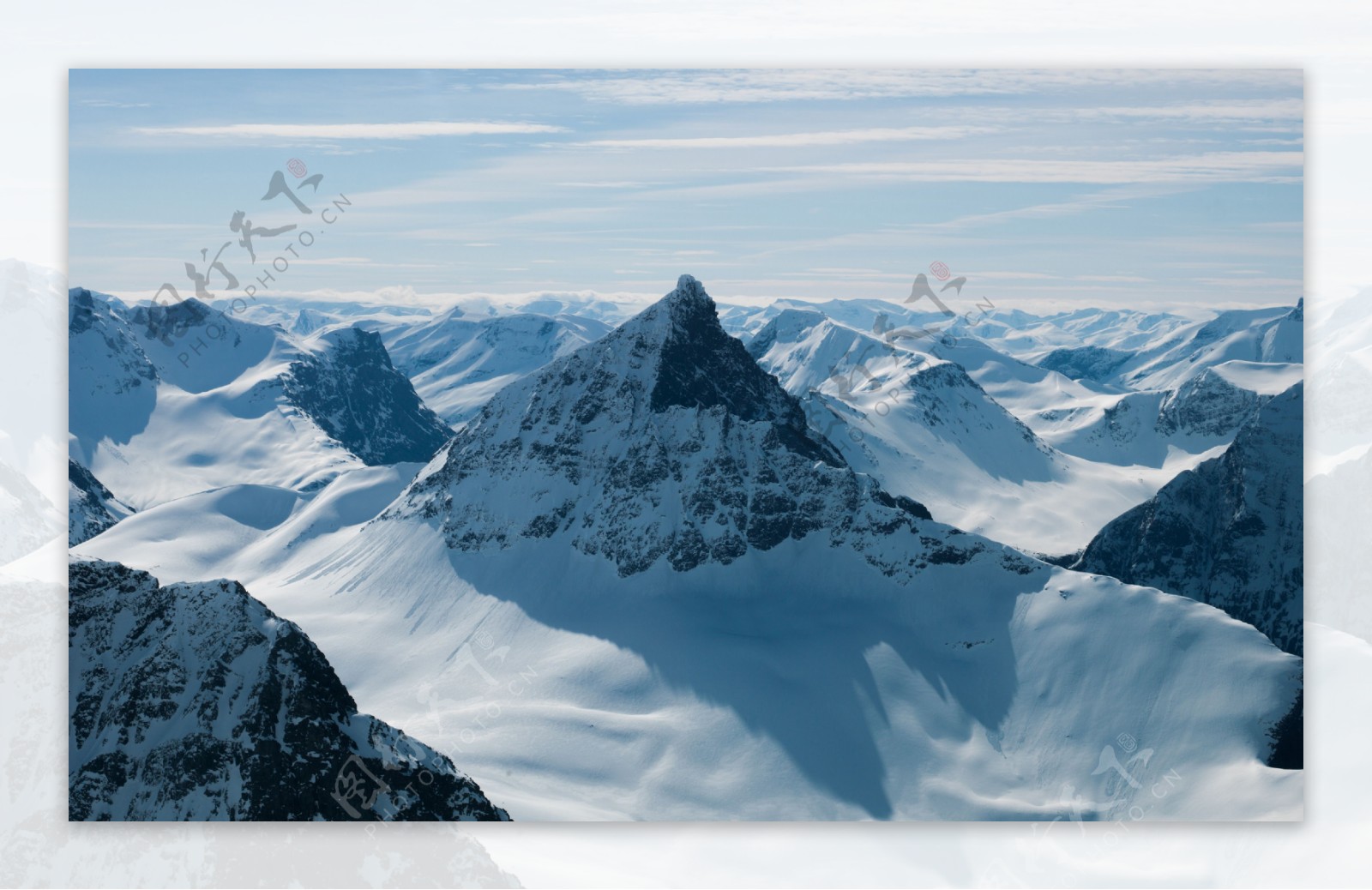 雪山顶部景色