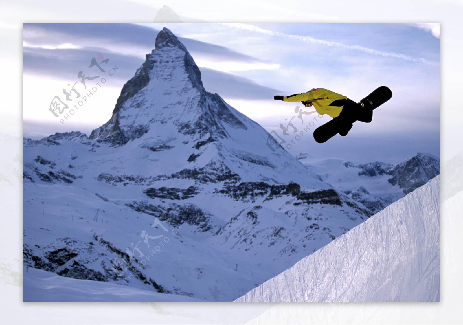 飞翔滑雪男人图片