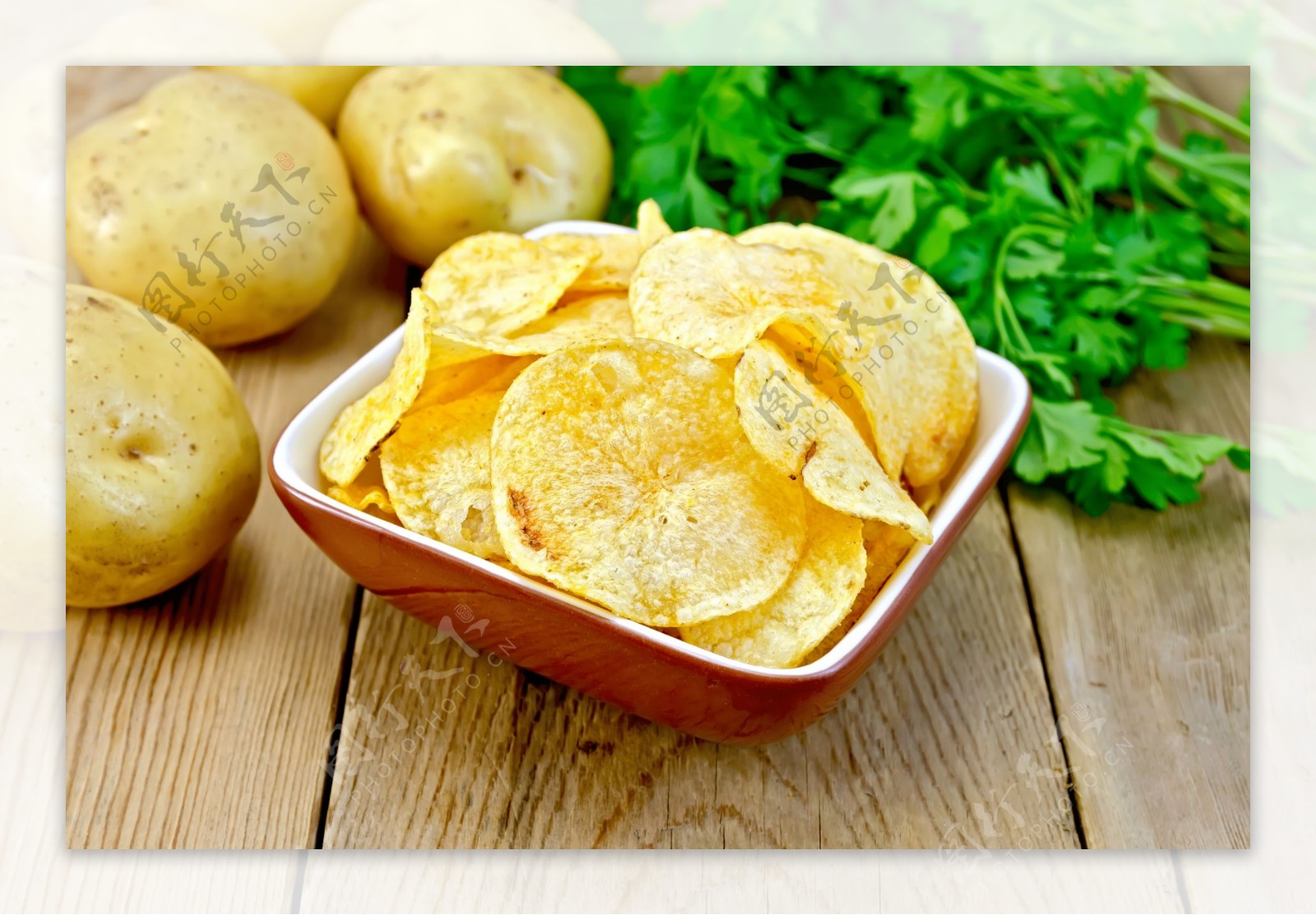 芹菜土豆与薯片图片