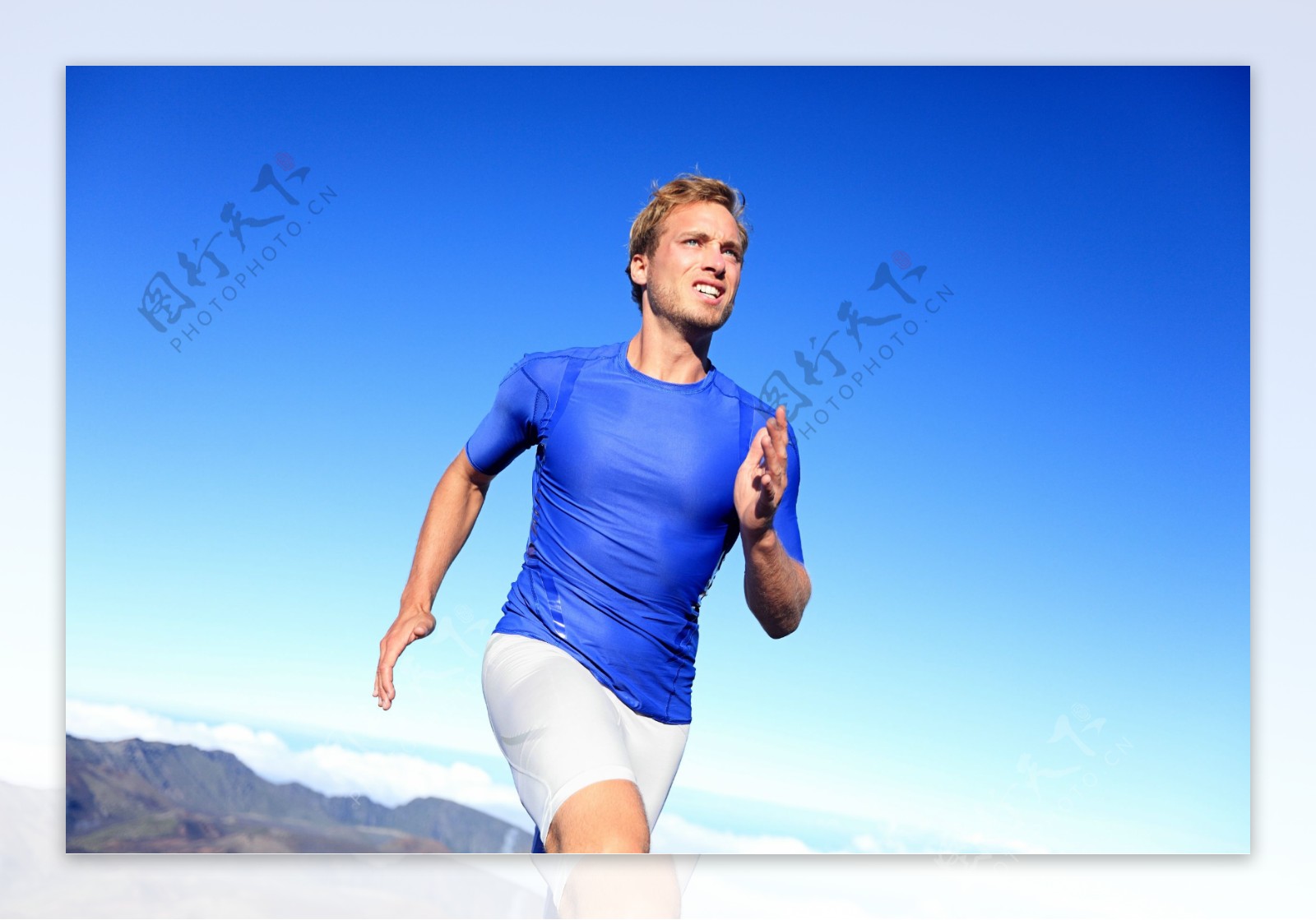 跑步的男人图片