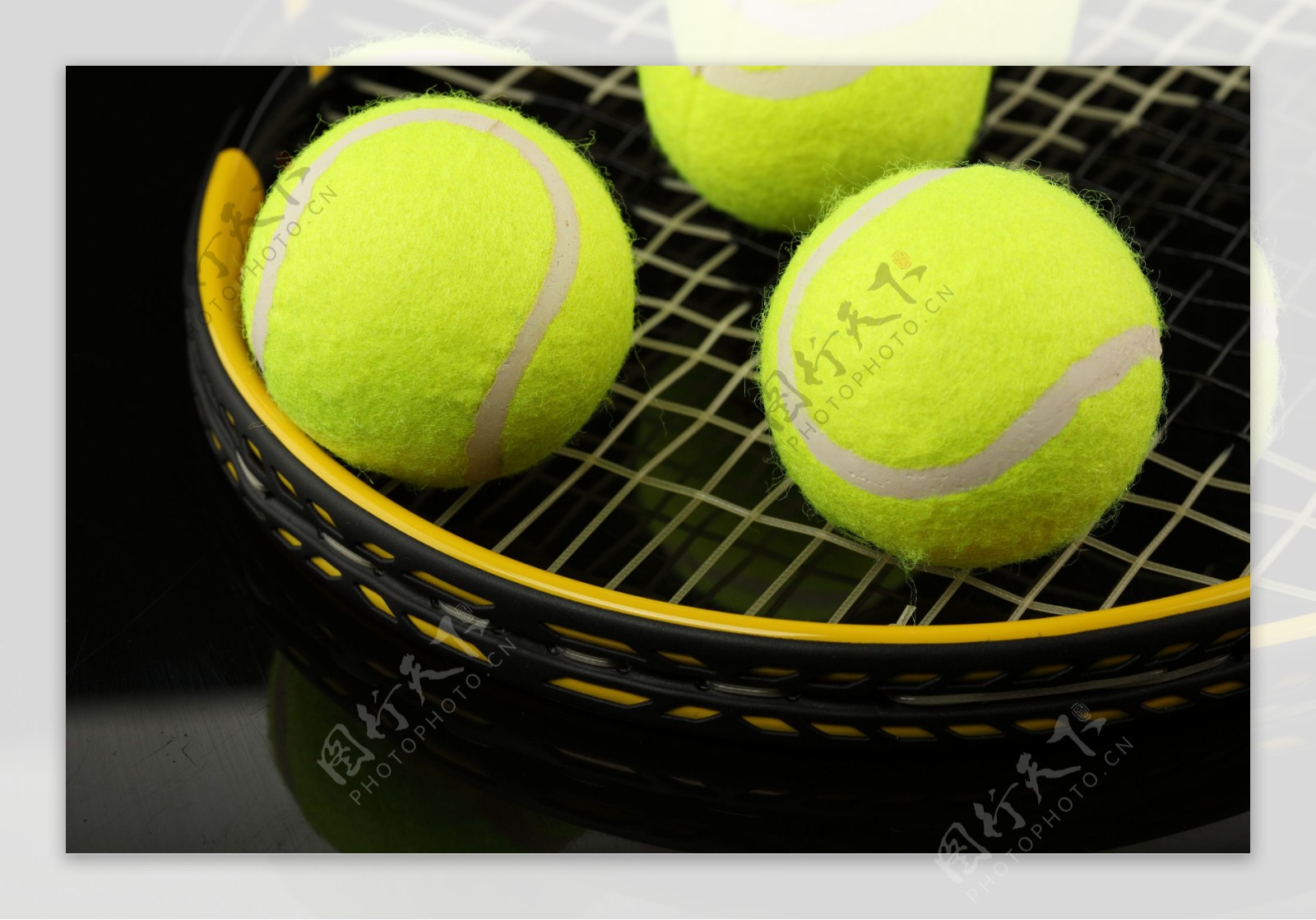 网球与球拍图片图片