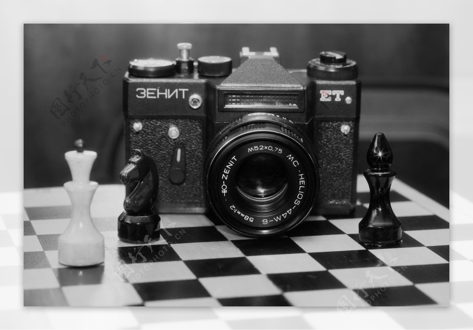 复古黑白相机图片