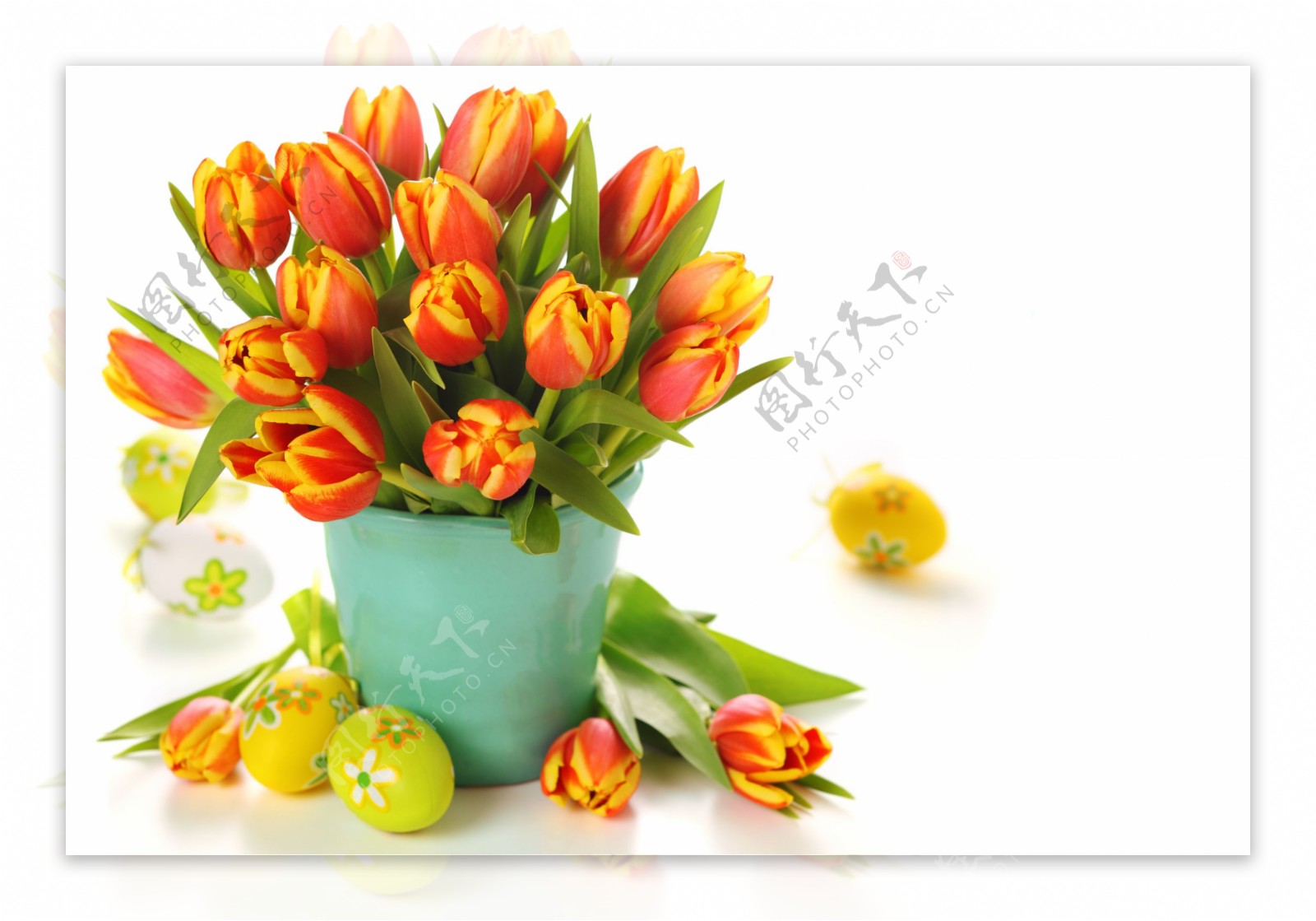 复活节鲜花与彩蛋