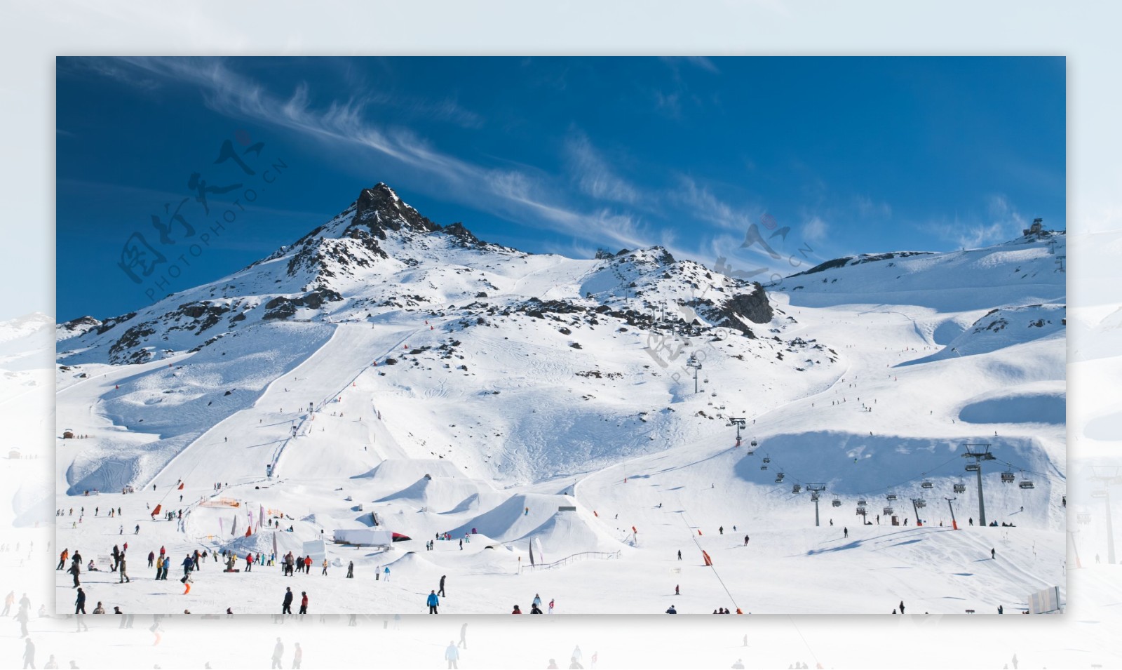 滑雪公园雪山风景