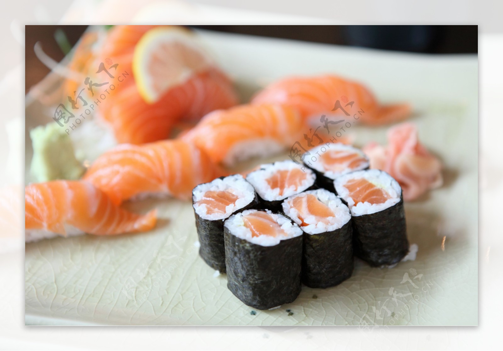 寿司生鱼片图片