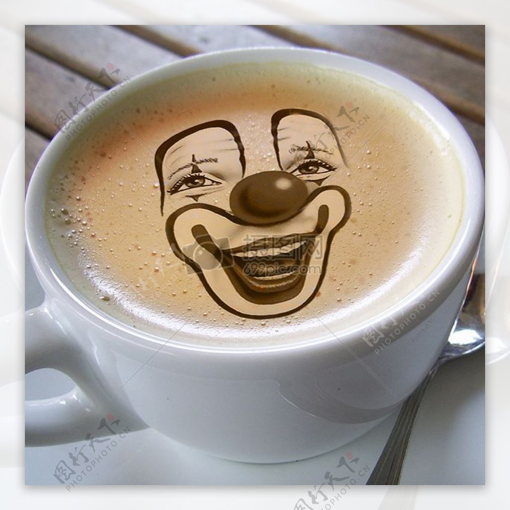 杯咖啡小丑小丑的脸面对马戏团泡沫