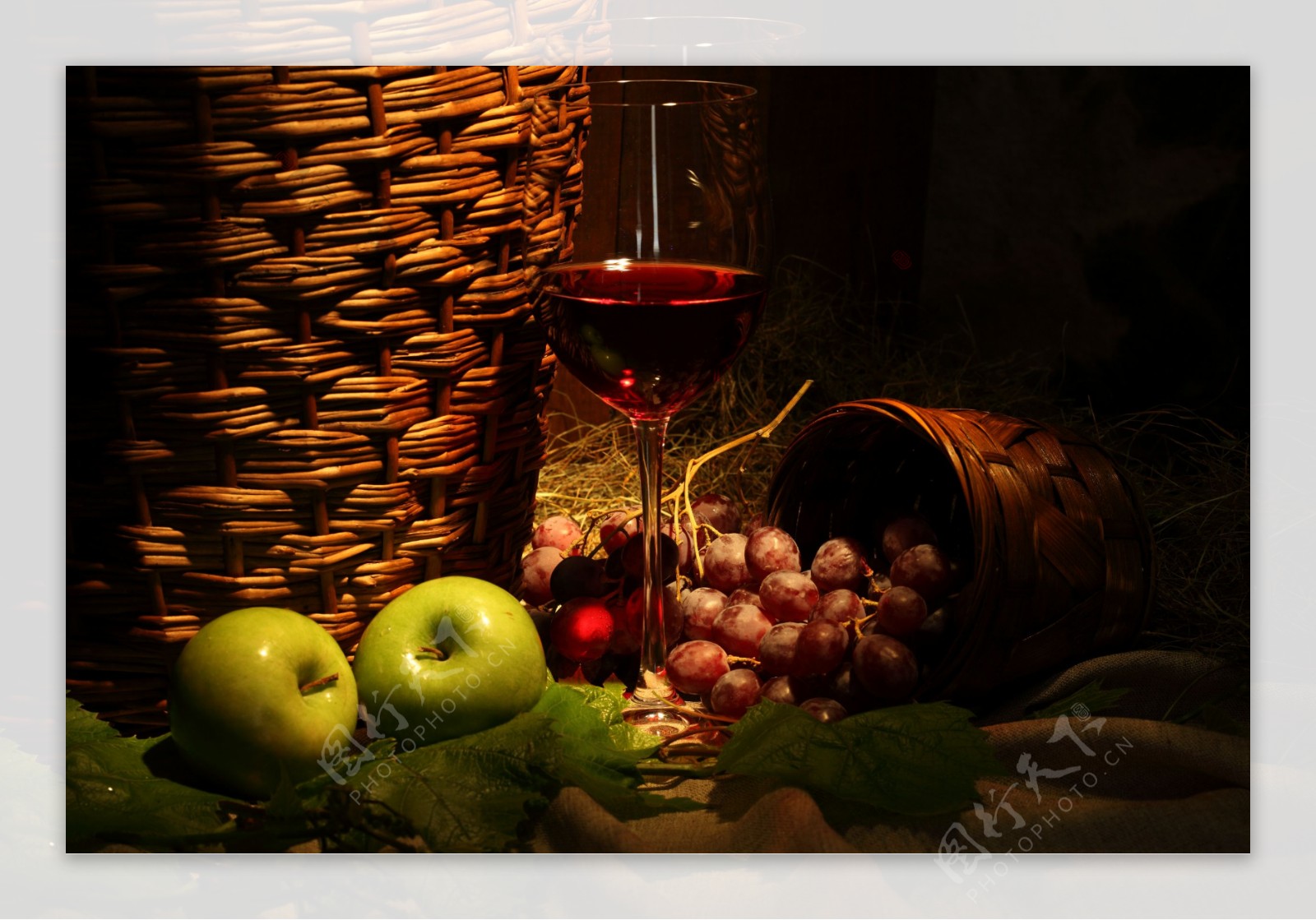 红酒水果高清摄影图图片