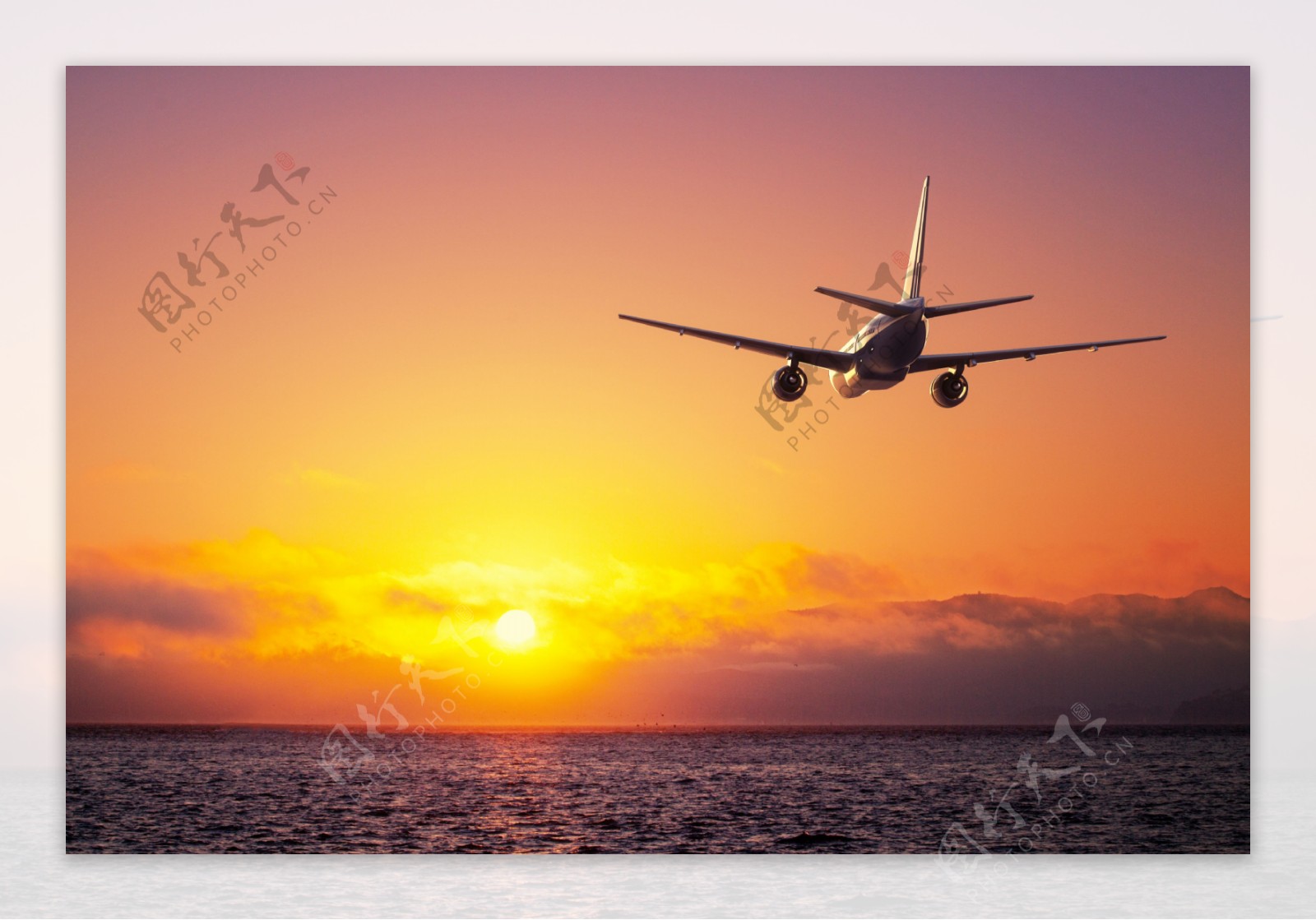 清晨风景与飞机图片