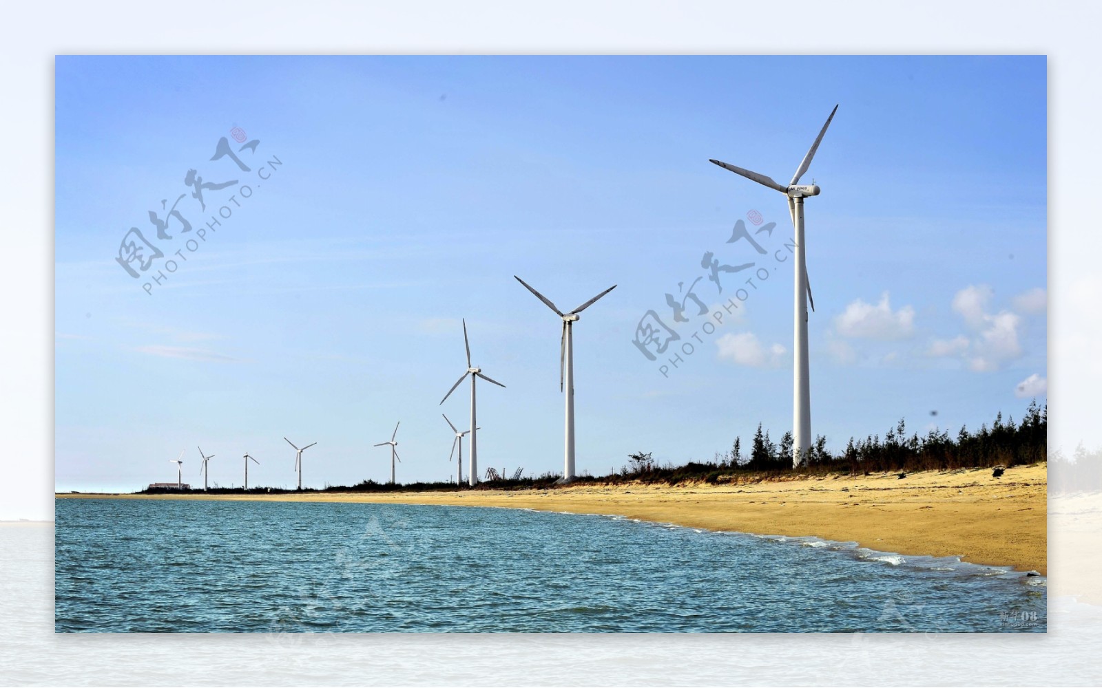 海边风力发电图片