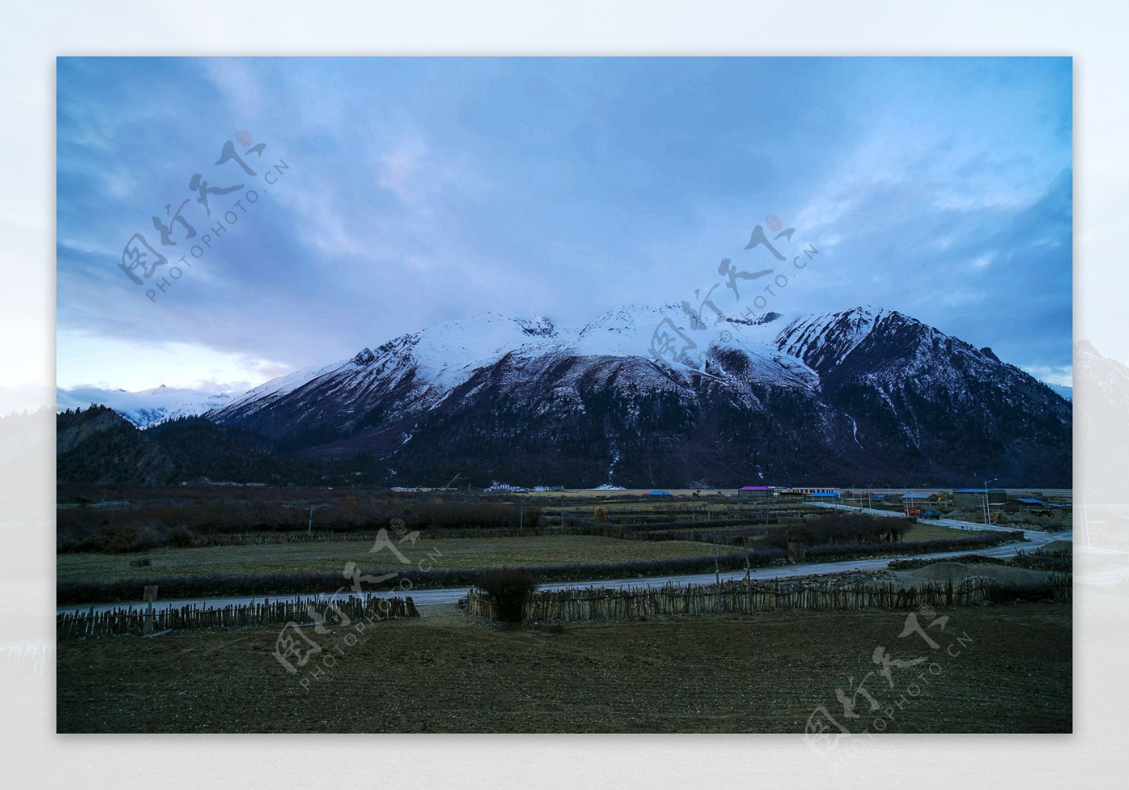 西藏昌都然乌湖风景