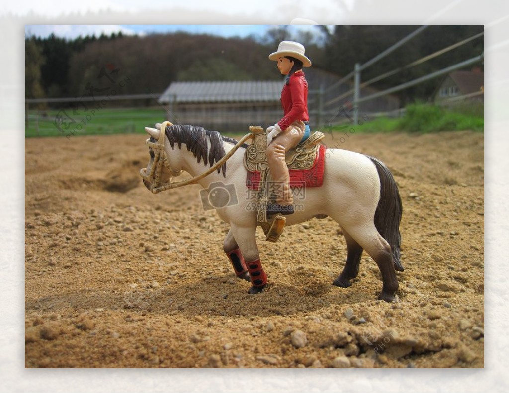 女子骑马模型