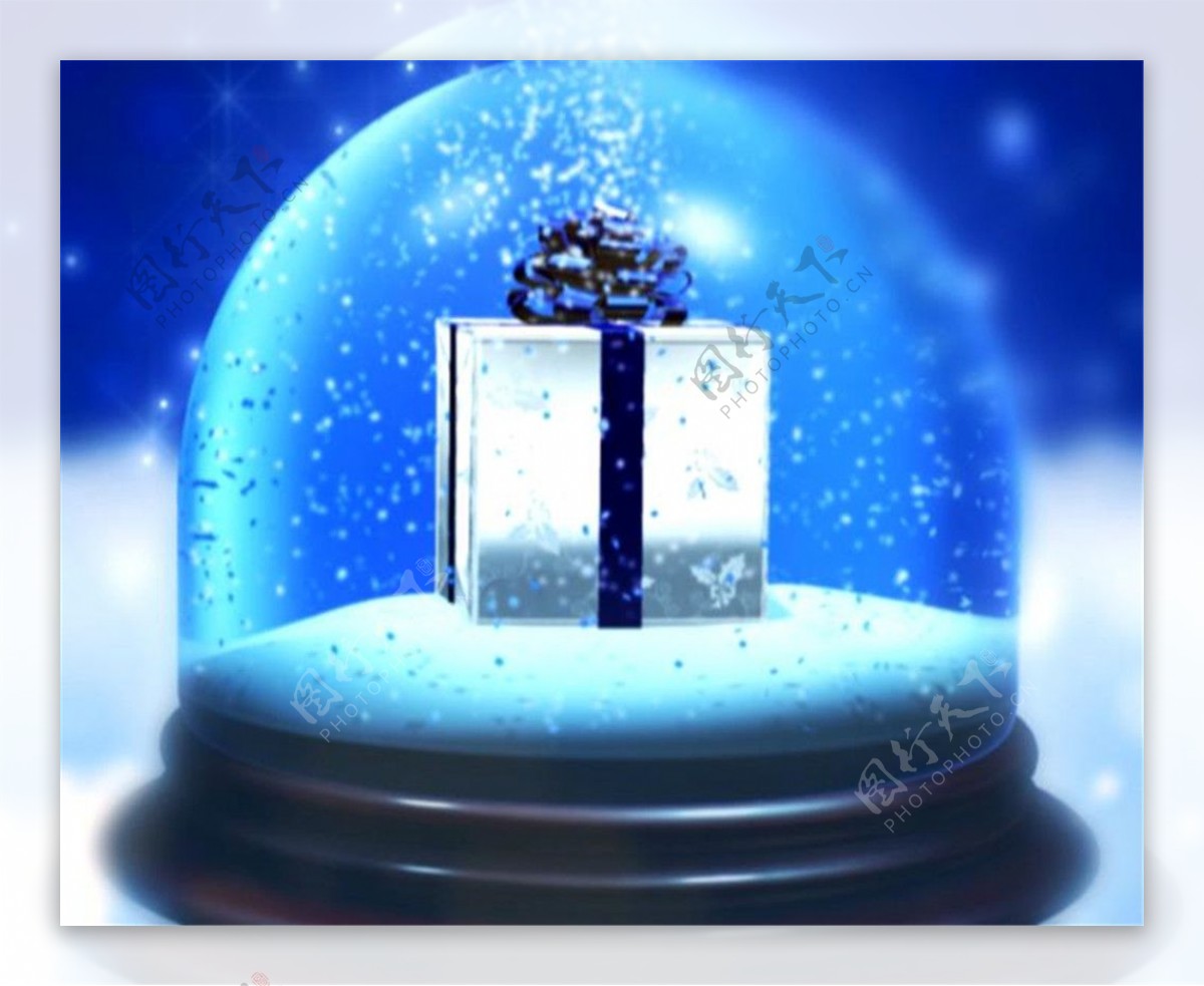 梦幻唯美圣诞玻璃雪球礼盒装饰素材